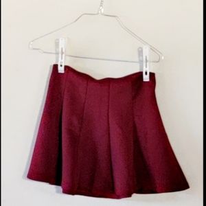 Wine Thick ruffled skirt